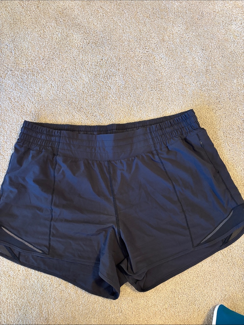 Lululemon black Hotty Hot lined short. Size 14.